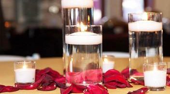 تاثیر شمع بر زیبایی میز ناهارخوری