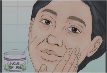 از مرطوب کننده برای پوست صورت خود استفاده کنید